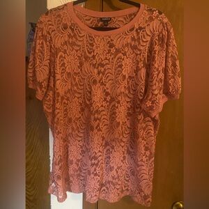 Torrid LIKE NEW 22”PTP 25”L Sz 2 Dusty Coral Sheer Lace Puff Sleeve Tee